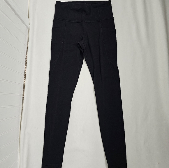 Athleta Salutation Stash Pocket 7/8 Tight - Picture 2 of 5